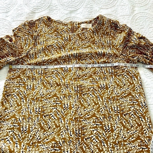 MELLODAY: NWOT Women’s brown round neckline blouse with white and black. Size M - Picture 9 of 15